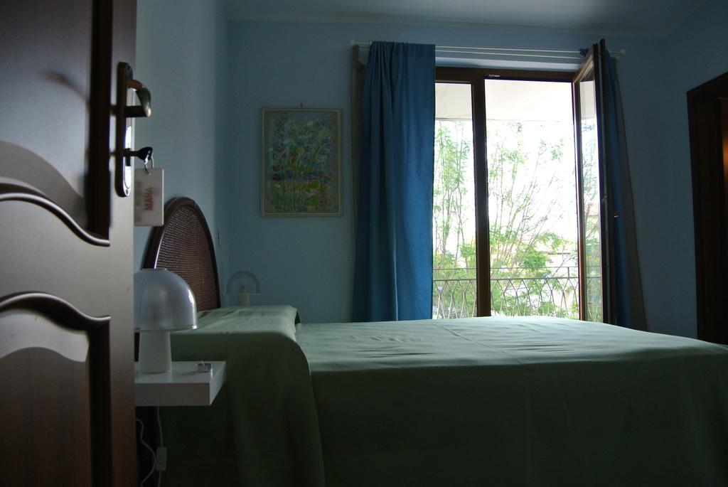 Villa Nicodemo Πέστουμ Δωμάτιο φωτογραφία